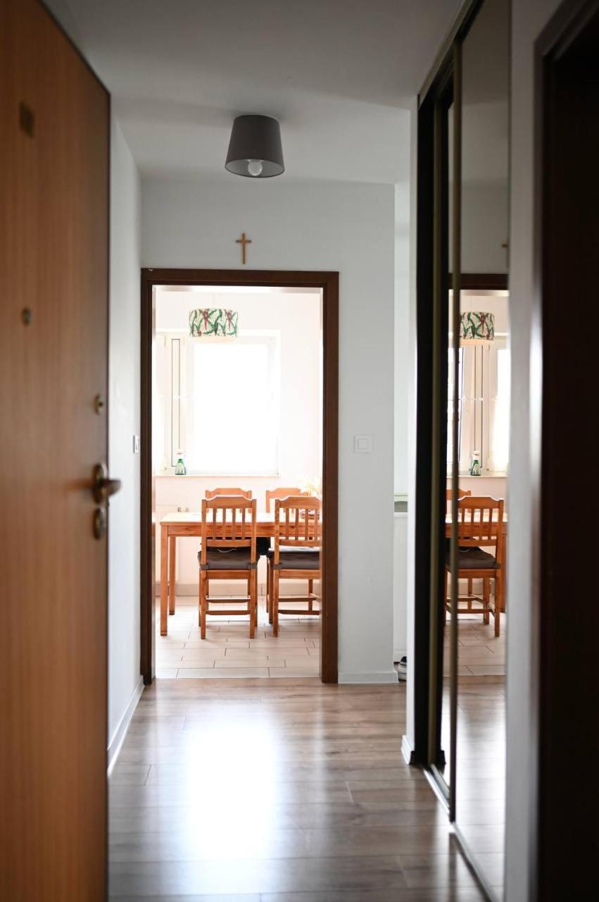 Dwa Oddzielne Pry Metro Kondratowicza Apartment Warsaw